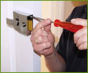 Neighborhood Locksmith Services Saint Cloud, FL 321-323-1081 - 10-lock-smiths