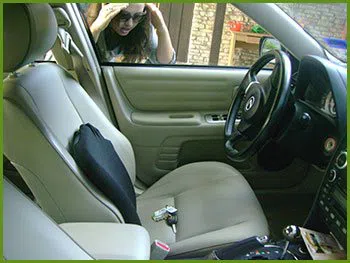 Neighborhood Locksmith Services Saint Cloud, FL 321-323-1081 - 20-keys-locked-in-car